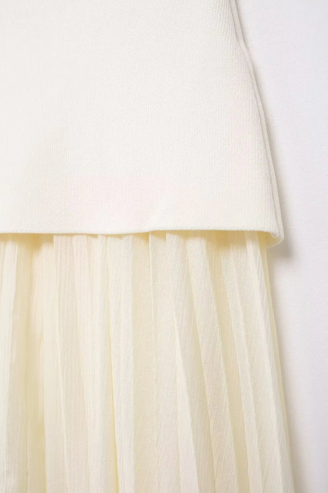 Lisa Set (Vest/Skirt)