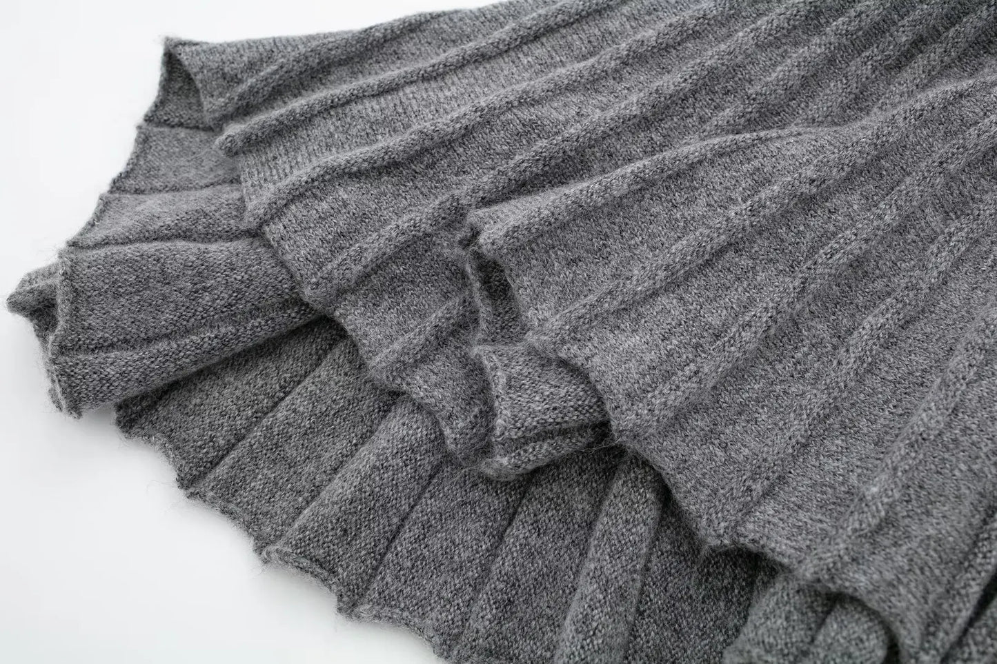 Jennifer Set (Sweater/Skirt)