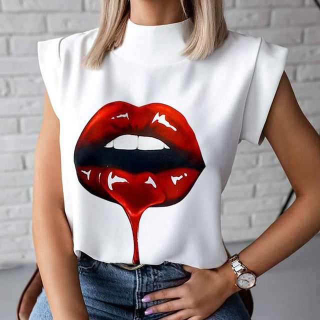 Camila Face T-shirt