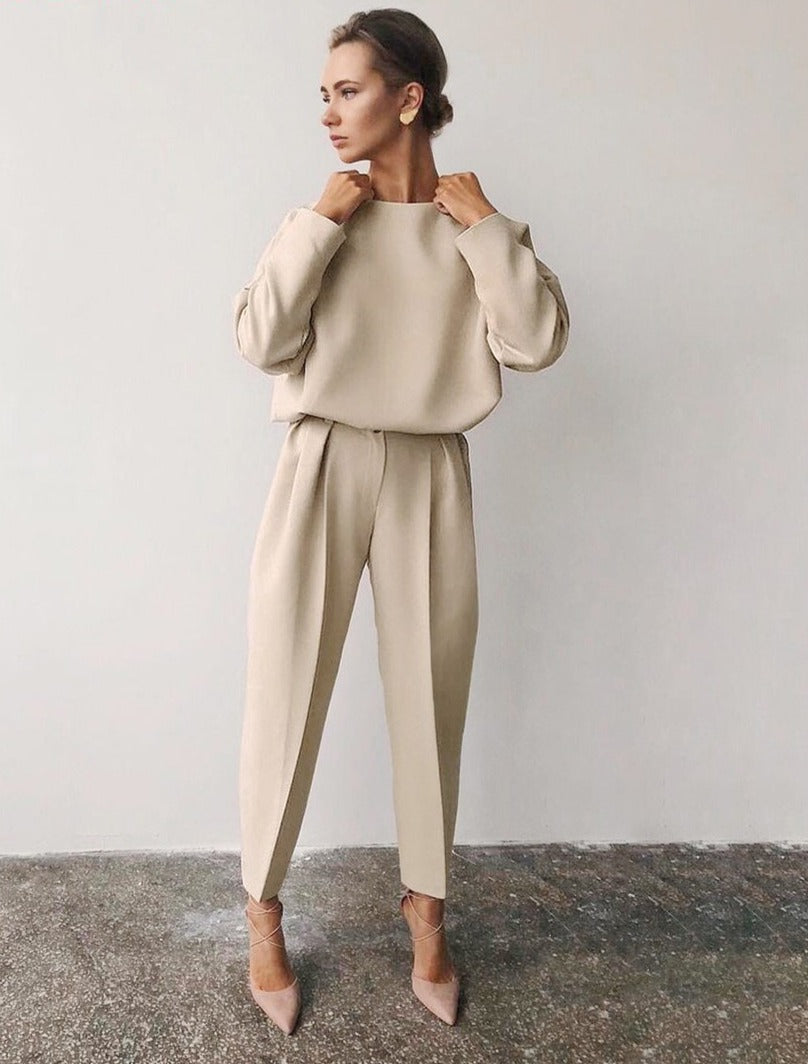 Elizabeth Suit (Blouse/Pants)