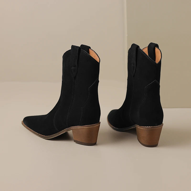 Wilma Chelsea Boots (Natural suede)