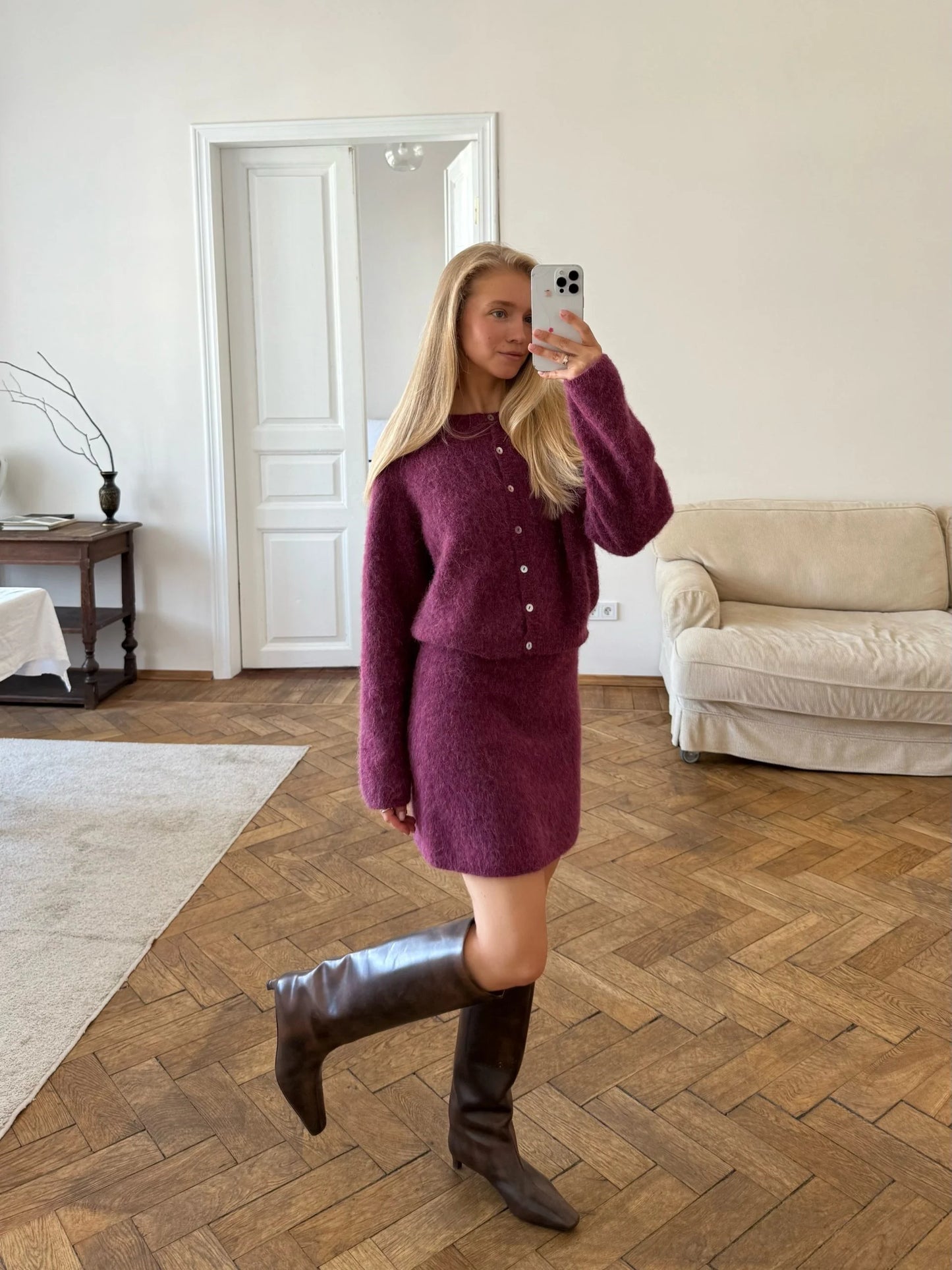 Julie Set(Cardigan/Skirt)